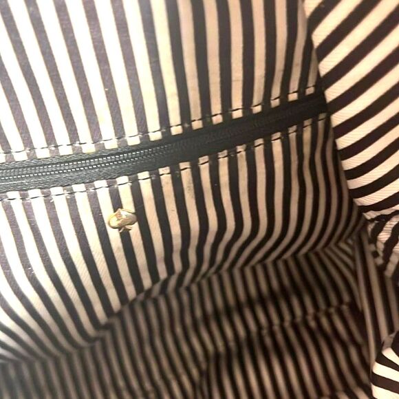 Kate Spade Cobble Hill Leslie Shoulder Bag - Picture 7 of 9